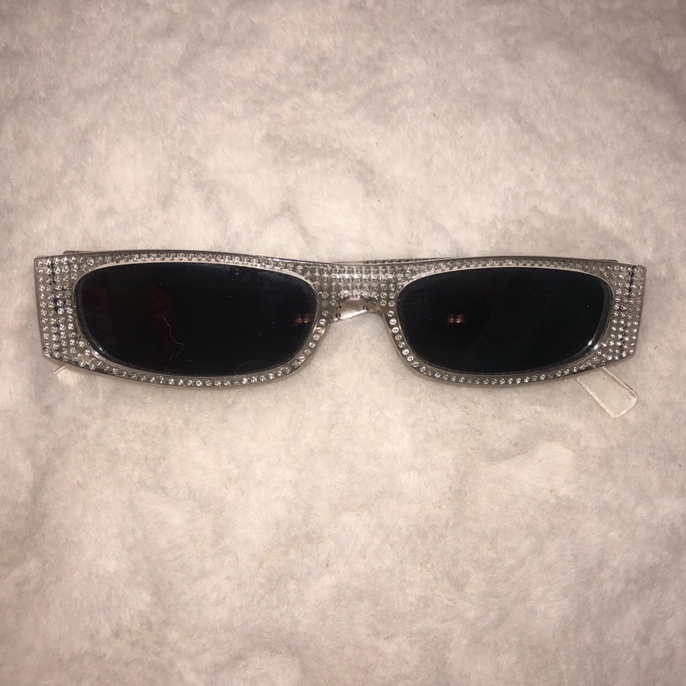 Rhinestone sunglasses🤩